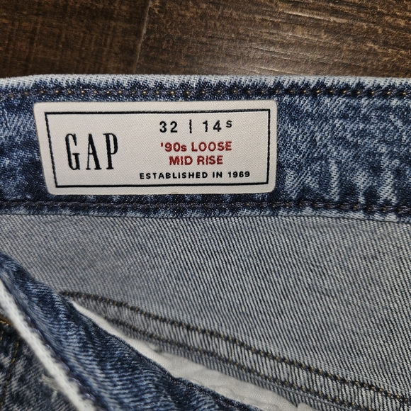 Gap '90s Loose Mid Rise Jeans - Picture 5 of 7